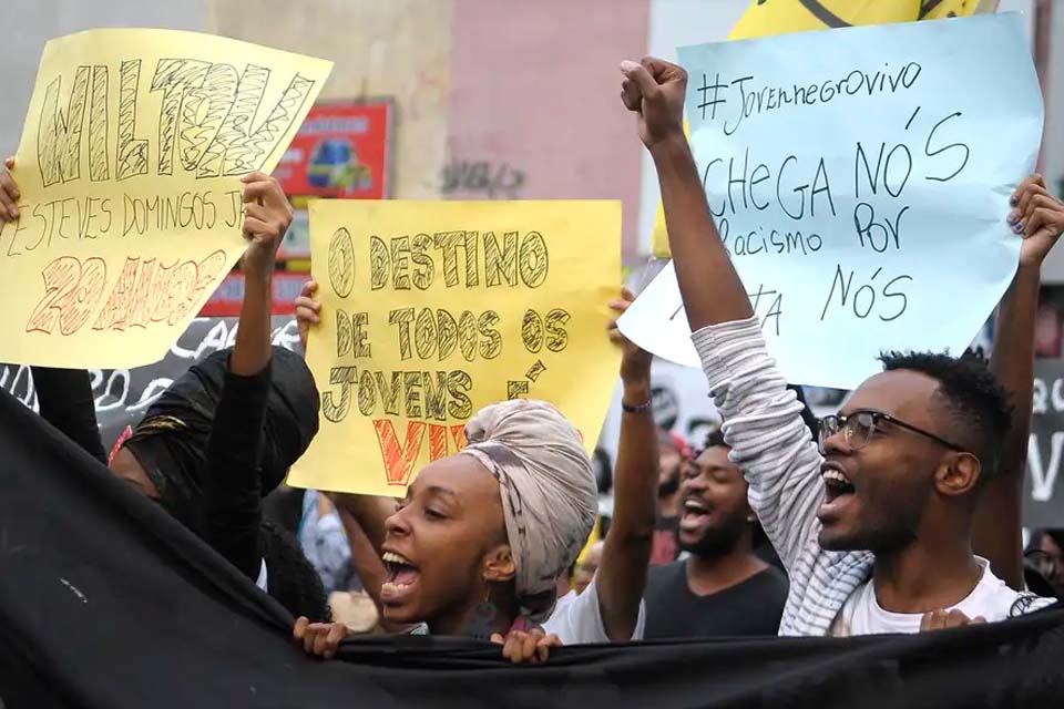 Violência matou mais de 15 mil jovens no Brasil nos últimos 3 anos