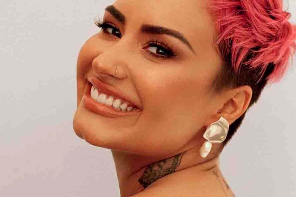 Demi Lovato revela como contou para os pais sobre sua sexualidade fluida