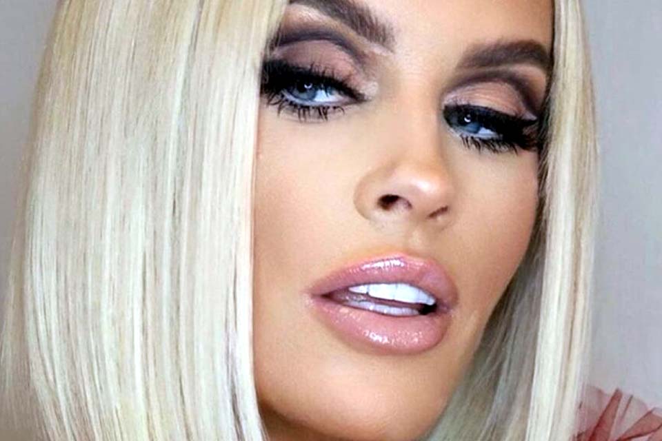 Jenny McCarthy conta que não testemunhou orgias enquanto vivia na 'Mansão Playboy'