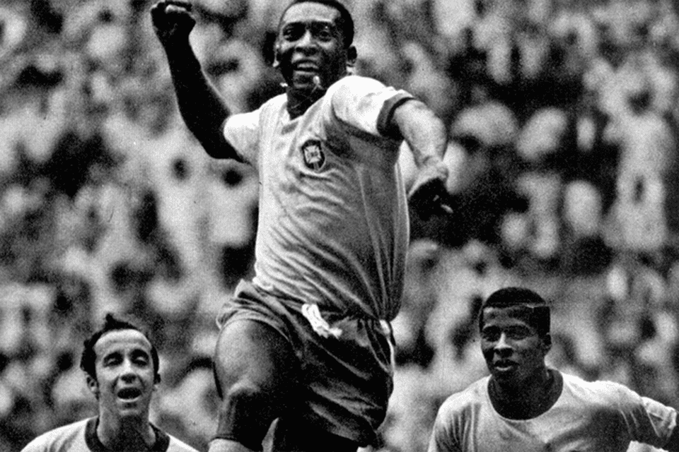 Há 50 anos, o Brasil encantava o mundo ao faturar o tricampeonato