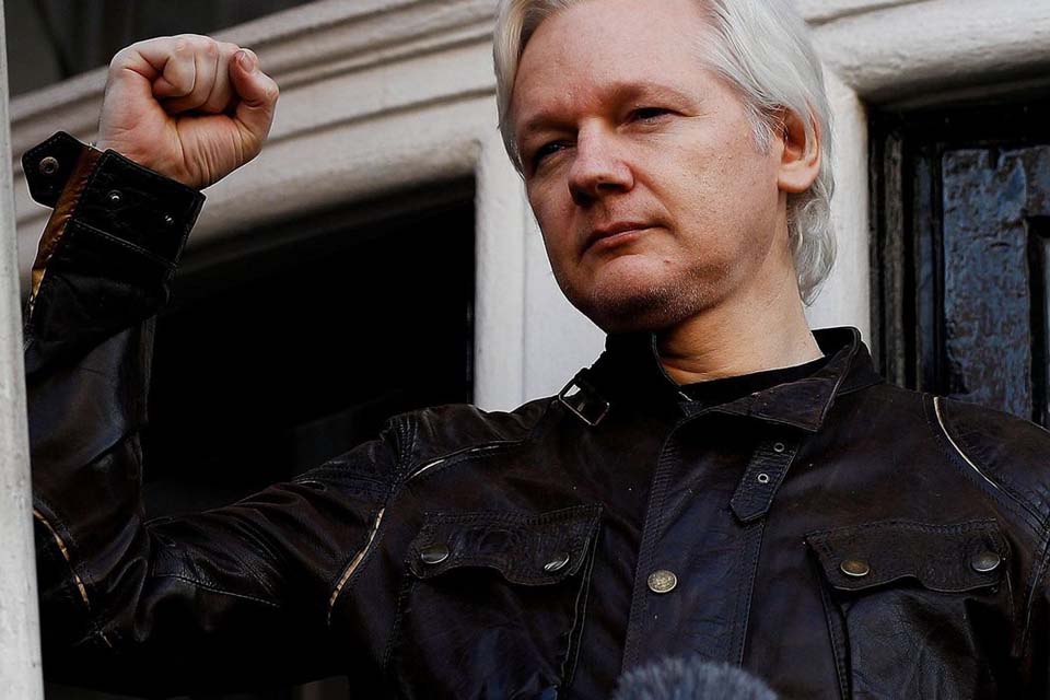 Julgamento de Assange começa na segunda-feira