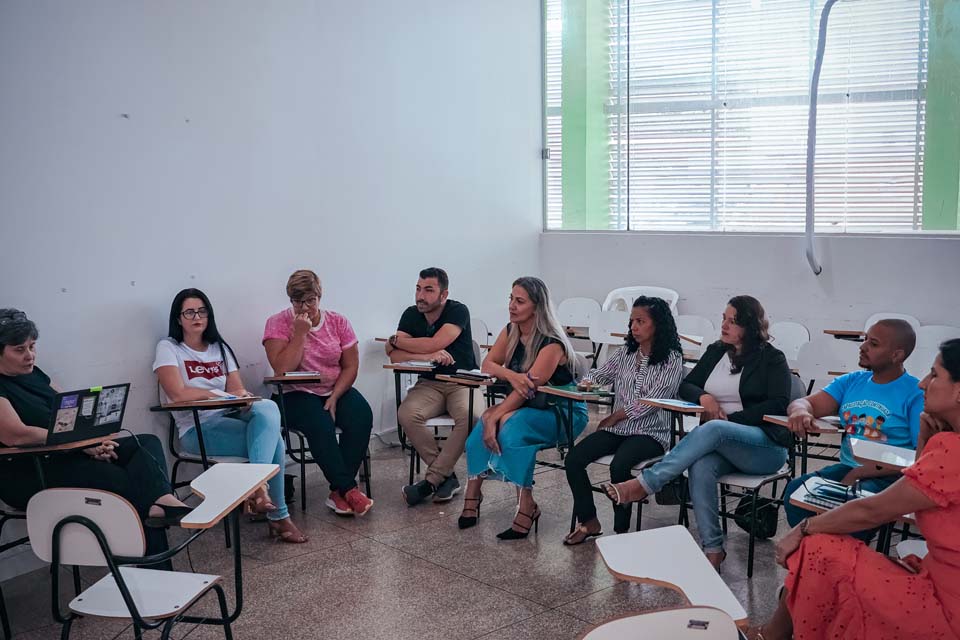 Conselheiros Tutelares do município de Espigão do Oeste participam de capacitação