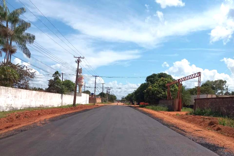 Infraestrutura: Prefeitura soluciona grave  problema em rua no Caetano; ações seguem em outros bairros