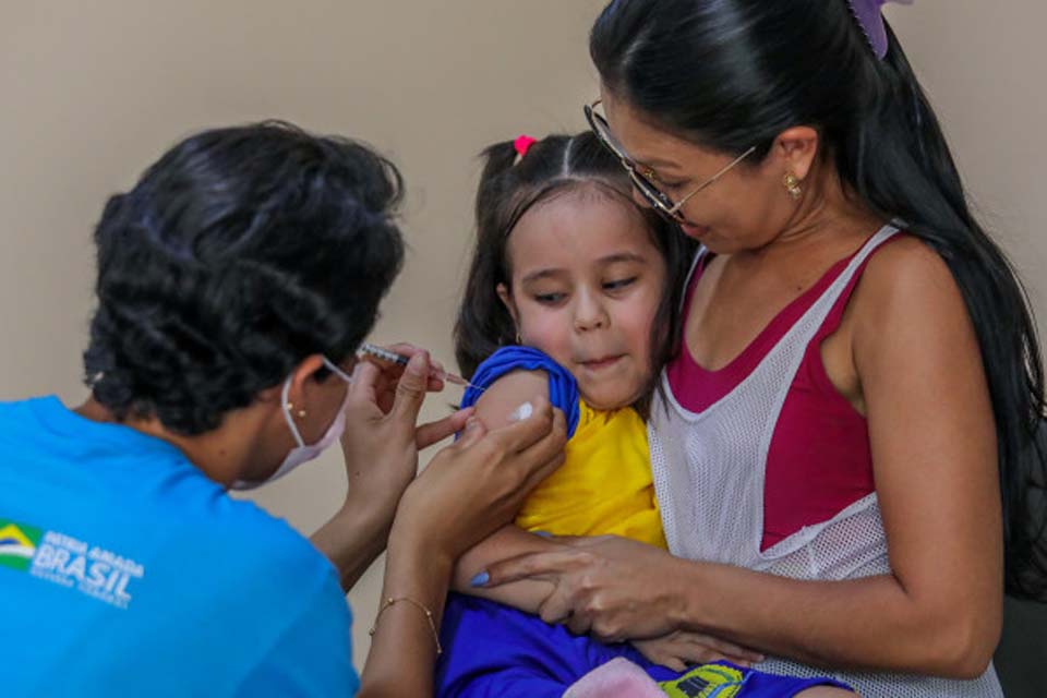 Campanha nacional de vacinação segue durante a semana; imunização contra Poliomielite e outras doenças acompanha cronograma