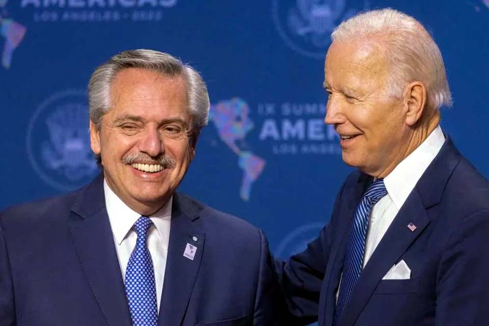 Presidente argentino e Biden se reúnem para falar de democracia e comércio