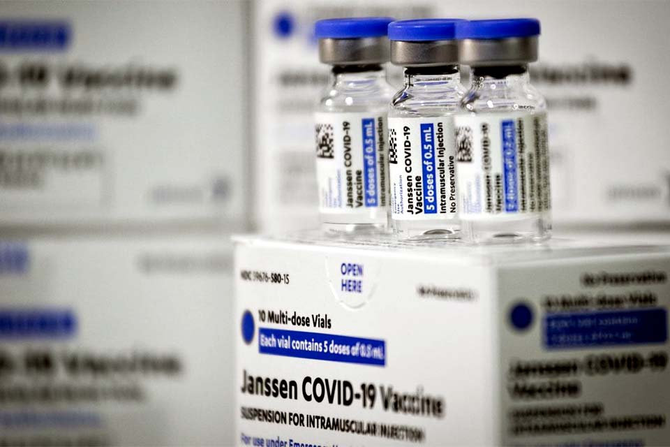 Covid-19: Brasil recebe mais 2,2 milhões de doses da vacina da Janssen