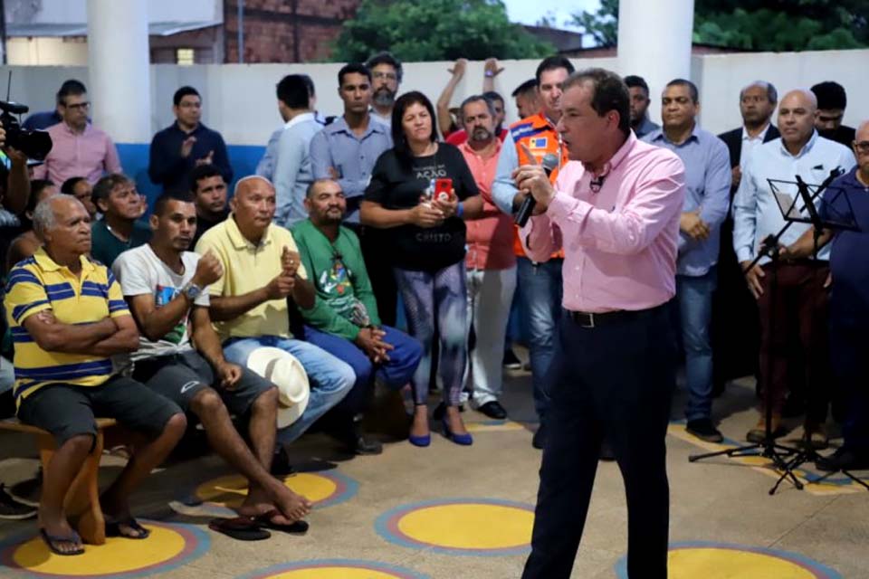 Prefeito Hildon Chaves assina ordem de serviços para retomar obras no Flamboyant e avenida Mamoré