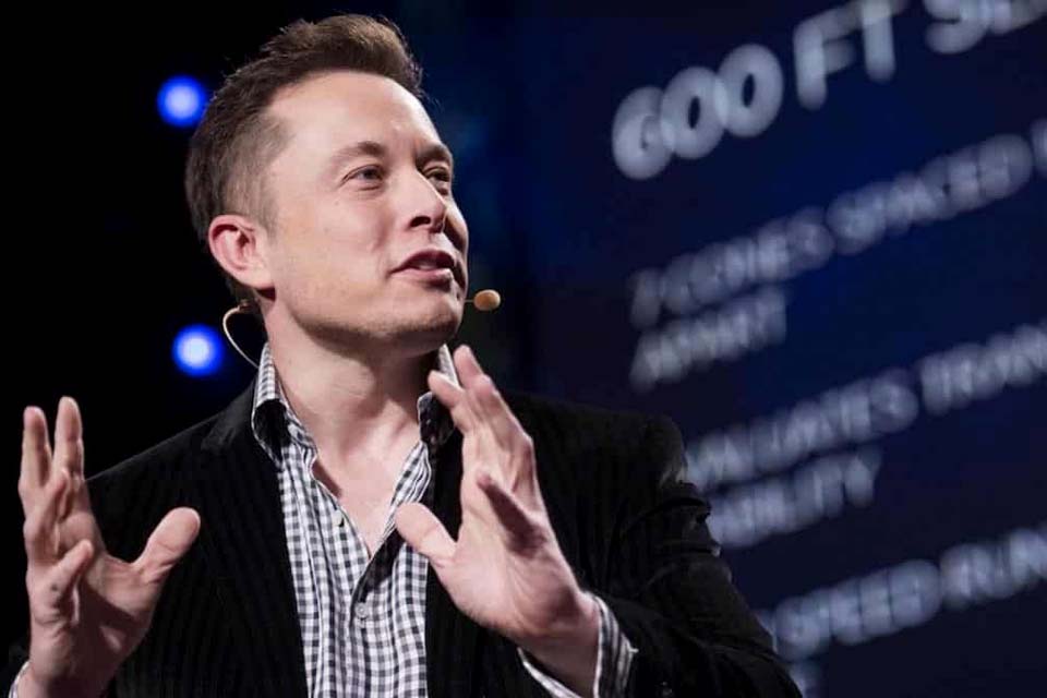 Elon Musk volta atrás e aceita comprar Twitter pelo preço original, diz imprensa dos EUA