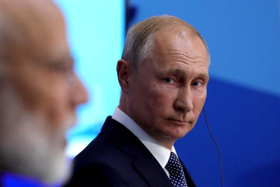 Putin envia fragata com mísseis hipersônicos para intimidar ocidentais após mortes de soldados na Ucrânia