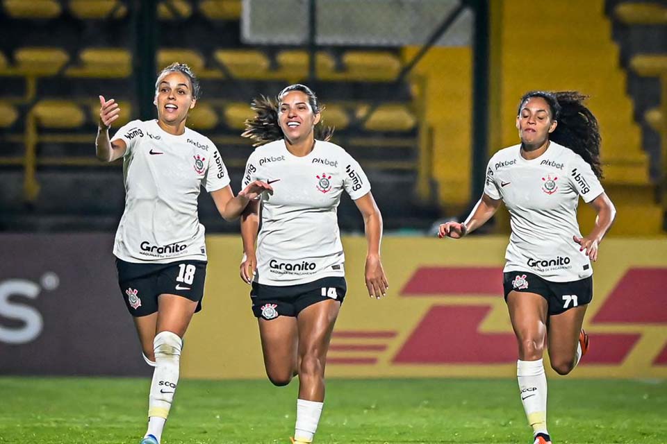 Millene leva Corinthians à vitória na Libertadores feminina