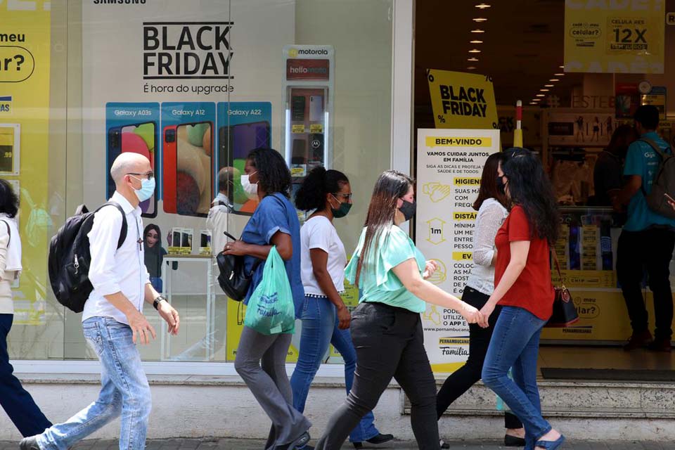 Especialistas listam dicas de cuidados nas compras da Black Friday 