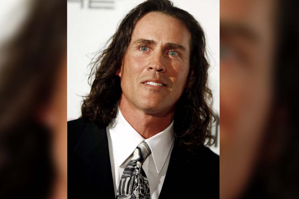 Joe Lara, intérprete de Tarzan, morre aos 58 anos em acidente de avião