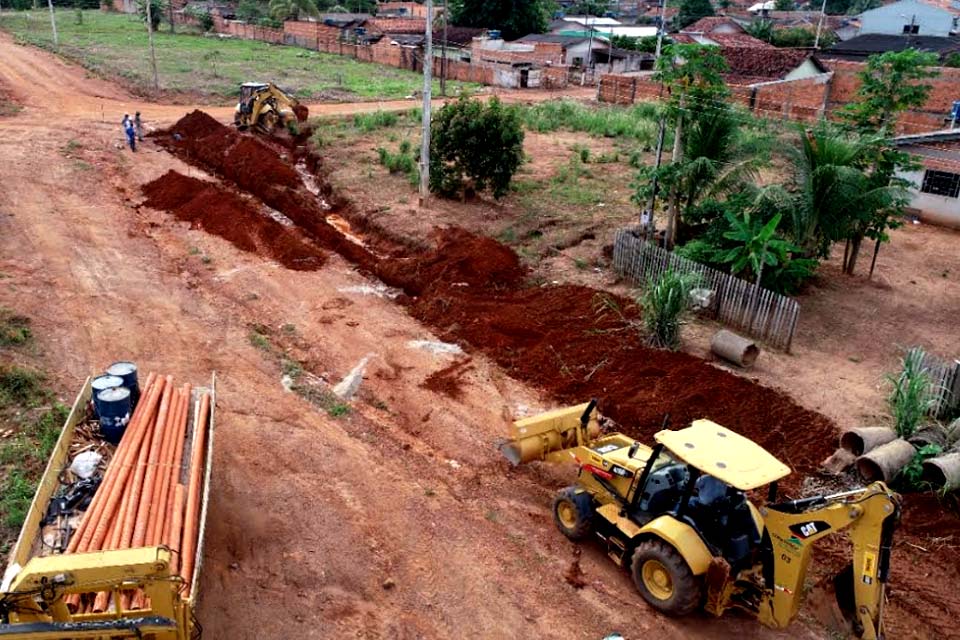 Prefeitura  inicia construção de rede de esgoto no bairro Jardim Itália