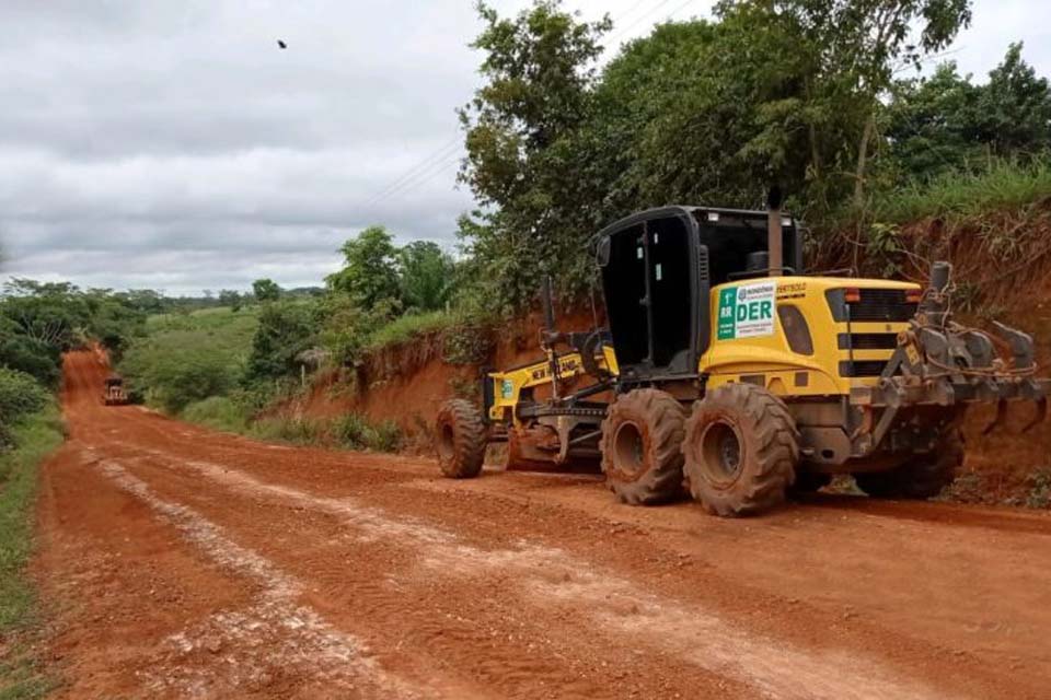  Força-tarefa realiza manutenção de rodovias não pavimentadas mesmo no inverno amazônico