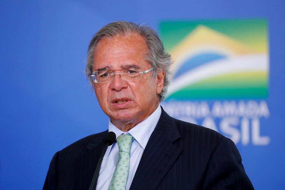 Governo deve aprovar medidas para aprofundar mercado de capitais, diz Guedes