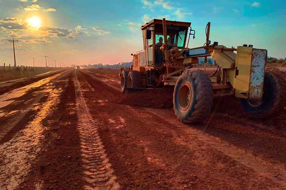 Obras de recuperação na RO-257 avançam; saindo de Ariquemes sentido distrito do 5° Bec