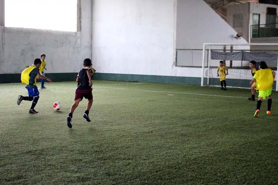 Em Rondônia, escolinhas de futebol tentam se reestruturar em época de pandemia