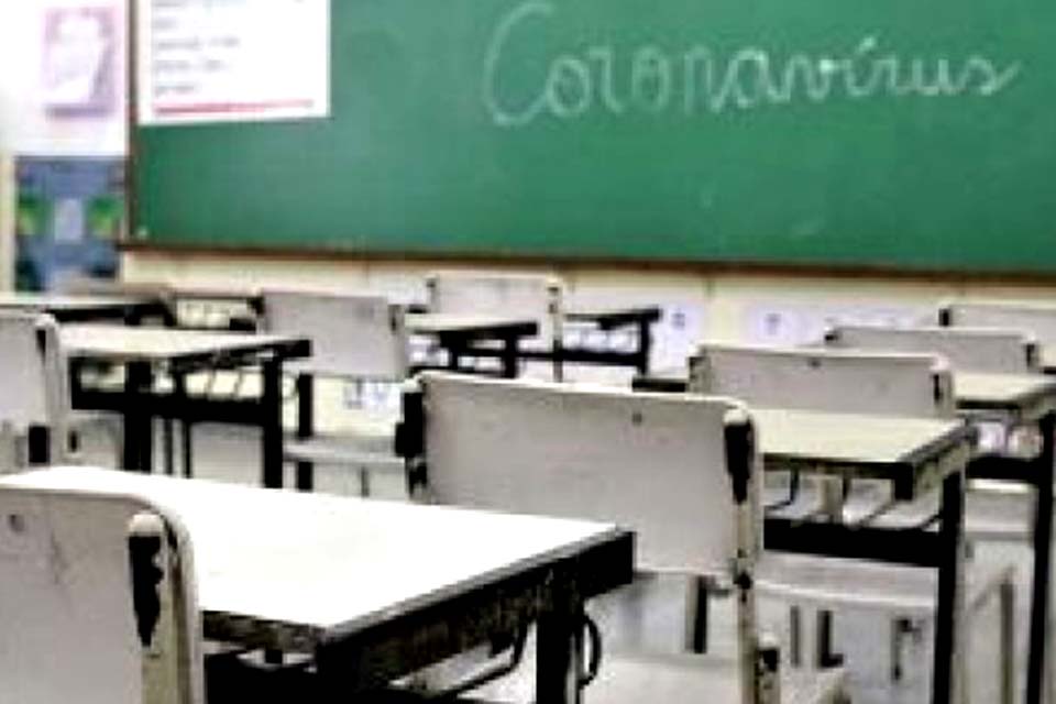 Volta às aulas presenciais à beira do colapso total de saúde em Rondônia é uma decisão criminosa