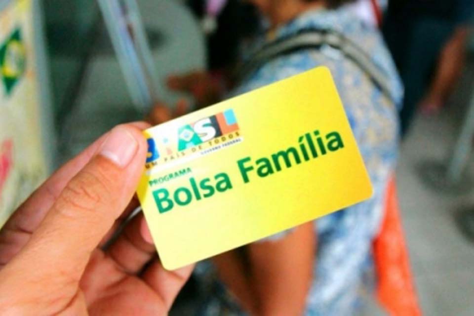 Governo cria GT para evitar uso do Bolsa Família com apostas online