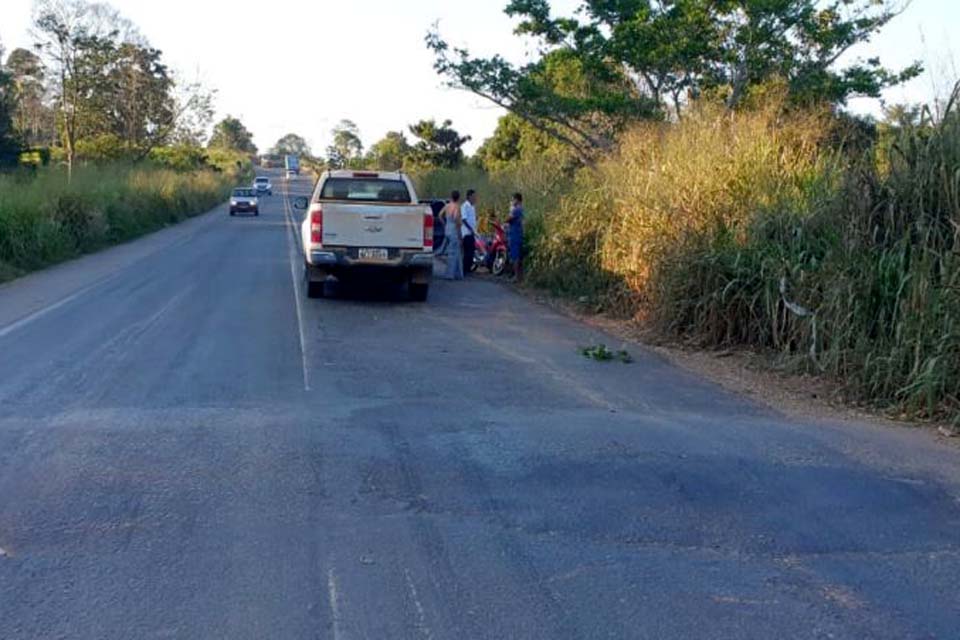 Falta de sinalização causa acidente em lombada próximo a curva da morte