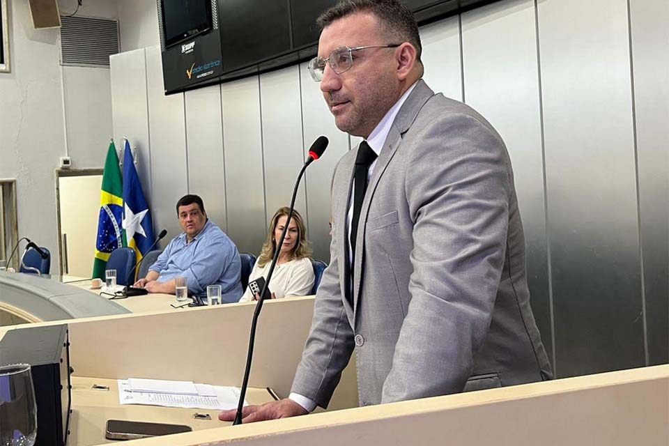 Deputado Ribeiro do Sinpol ressalta nova grade de cursos na Escola do Legislativo