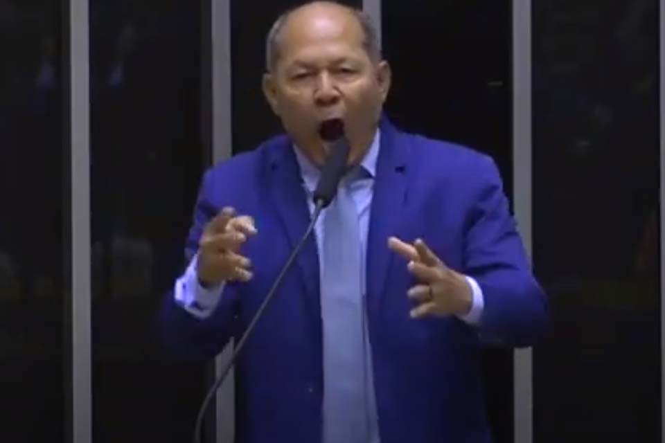 Coronel Chrisóstomo implora por presos do 8 de Janeiro: ‘‘Presidente Lula, pelo amor de Deus, tenha dó!’’