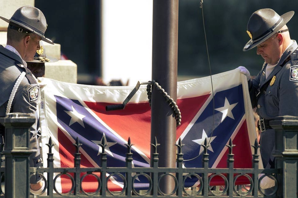 Exército dos EUA vai banir bandeira dos confederados de suas instalações