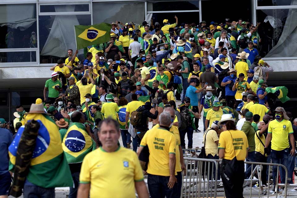 Supremo julga primeiros réus pelos atos golpistas de 8 de janeiro