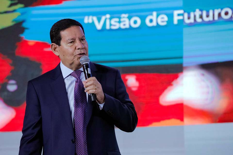 Compromisso com a sustentabilidade é urgente para o Brasil, diz Mourão