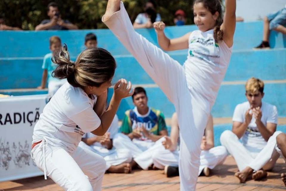 Primeira edição dos Jogos Municipais de Capoeira reune dezenas de atletas em Vilhena