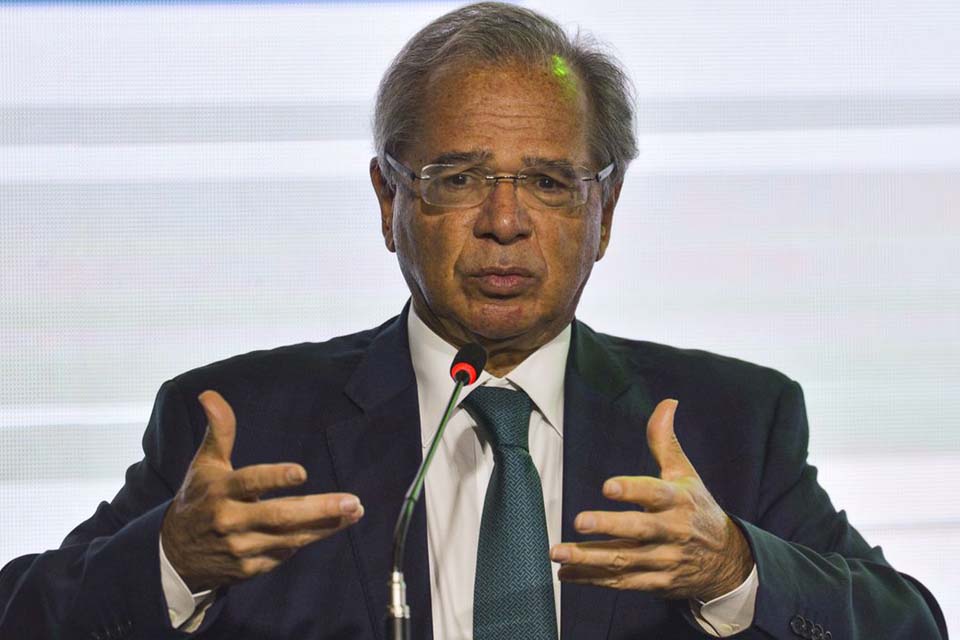 PIB cresceu o equivalente às projeções mais otimistas, diz ministro