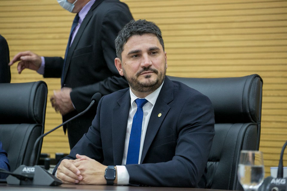 Deputado Estadual Jean Mendonça apoia a realização da 7ª Feira da Indústria e Comércio de Pimenta Bueno — FICOP