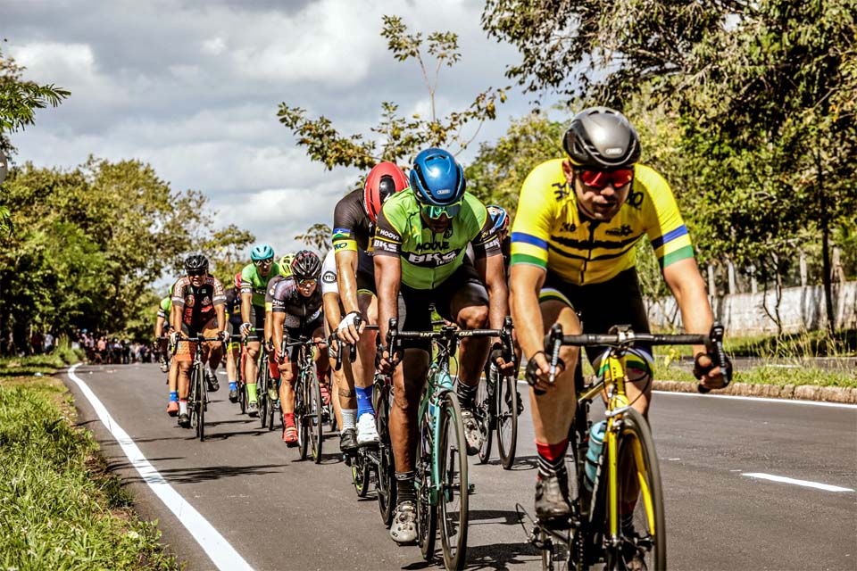 Calendário do ciclismo se encerra com elogios diante de melhorias na pista e anúncio de ciclofaixa