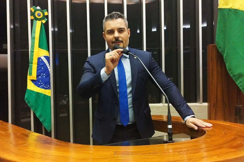 Thiago Flores garante R$ 1 milhão em maquinários para fortalecimento da agricultura familiar em Rondônia