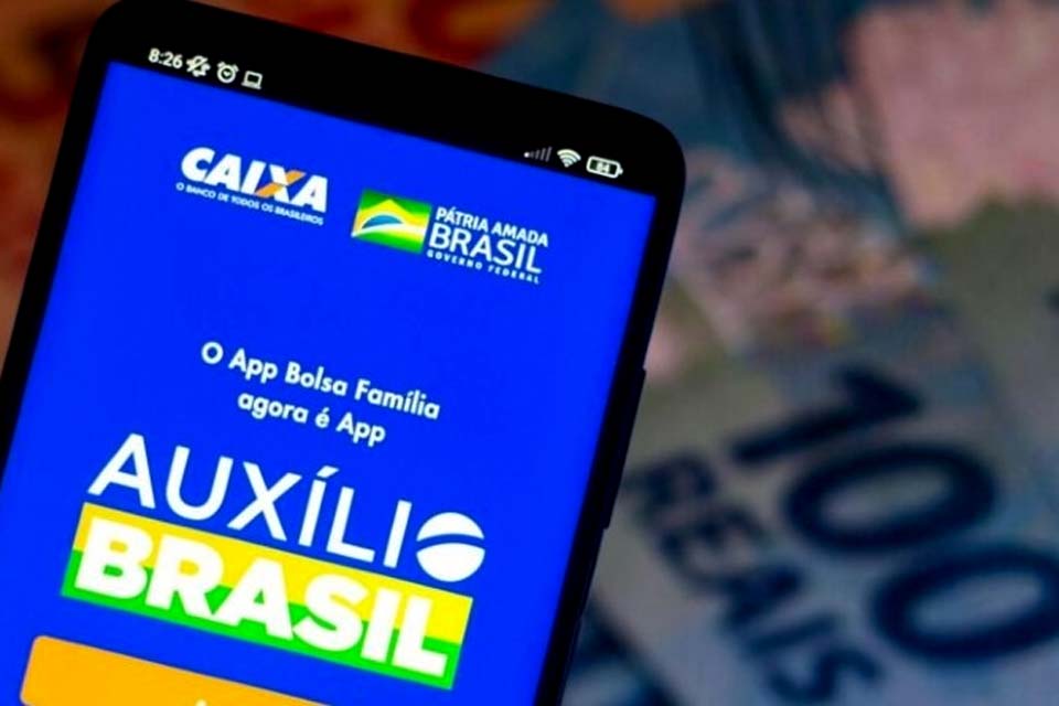 Divulgado calendário de pagamentos do Auxílio Brasil para 2023