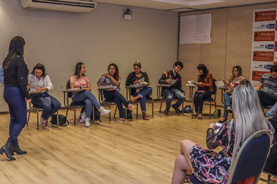 Semdae participa do treinamento promovido pelo Profac