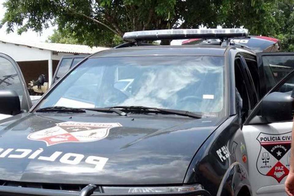 Criminosos roubam R$ 130 mil e uma arma de fogo do Banco Sicoob