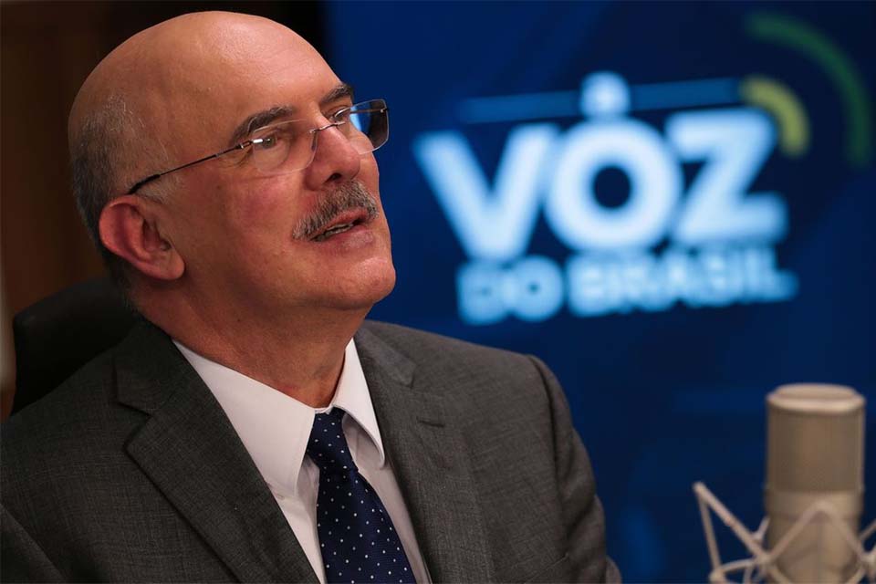 Ministro da Educação fala sobre mudanças no Fundeb