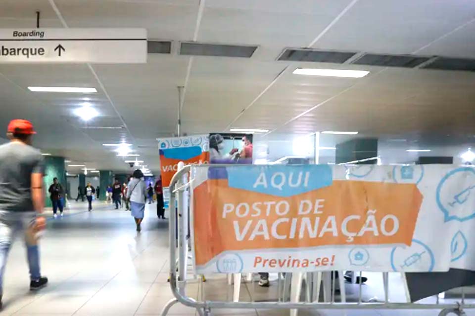 Saúde nega desabastecimento generalizado de vacinas no Brasil