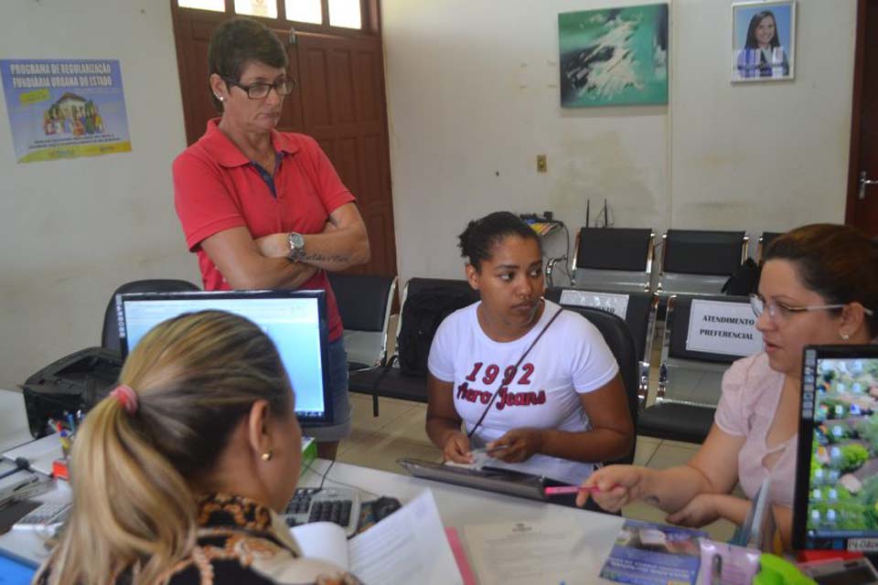 Governo do Estado entrega Certidão de Reconhecimento de Ocupação para agricultores de Vilhena