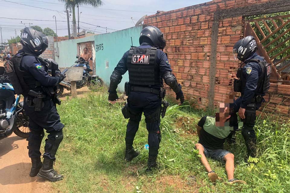 Suspeito de assalto é preso após intensa perseguição na zona sul