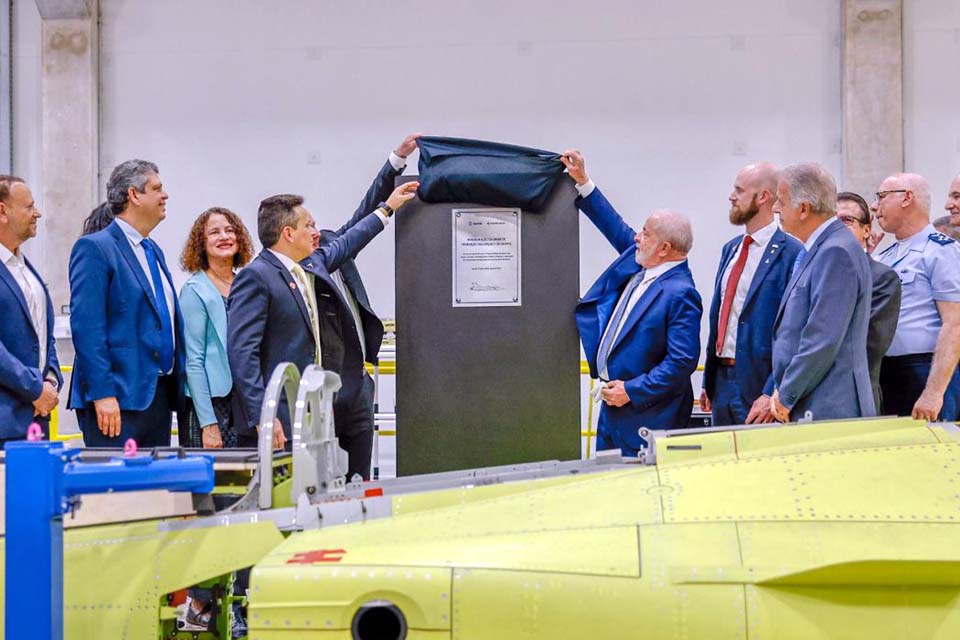 Produção de caças Gripen fortalece indústria nacional, diz José Múcio