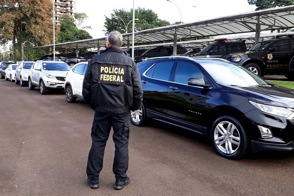 Polícia Federal faz operação contra fraudes no auxílio emergencial