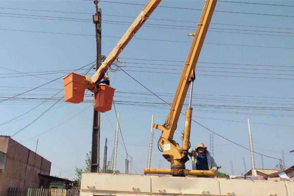 Semosp realiza manutenção na iluminação do Distrito Bom Futuro