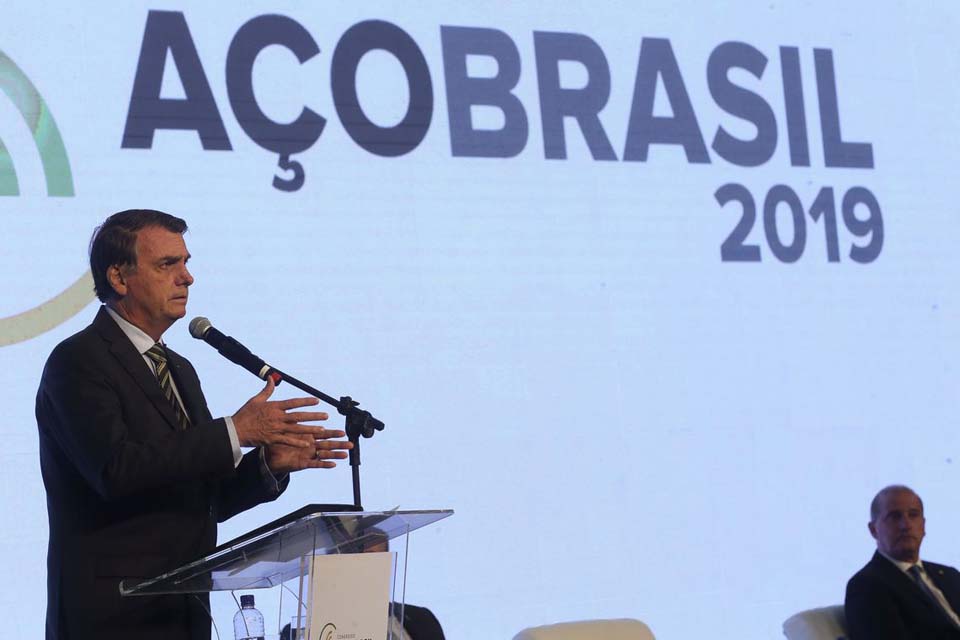 Bolsonaro acredita que quadro político na Argentina pode ser revertido