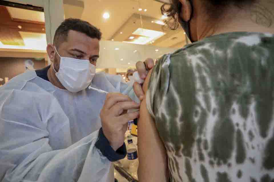 Vacinação acontece no Porto Velho Shopping no sábado (20) e domingo (21)