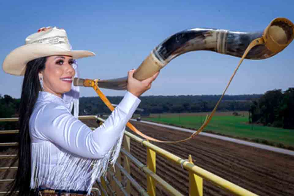 Universitária berranteira vai representar o Agro no concurso Rainha da Exponorte