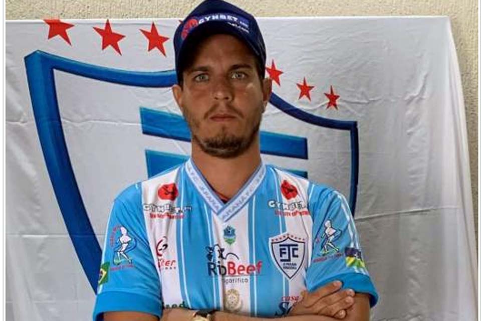 Técnico Bruno Monteiro aguarda retorno do futebol