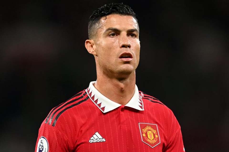 Manchester United anuncia a saída do português Cristiano Ronaldo