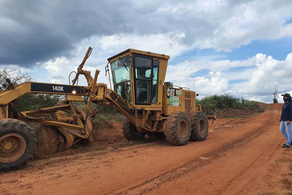 Rodovias são recuperadas para garantir trafegabilidade e segurança à população